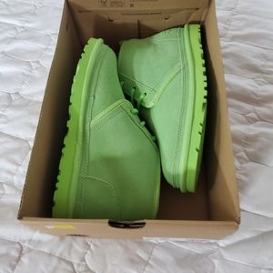 New ugg leather shoes